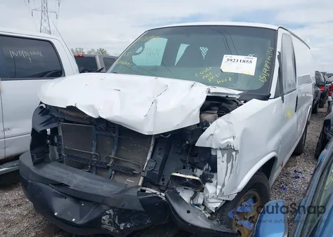 2015 Chevrolet Express 2500 Work Van z USA, uszkodzony, nr VIN 1GCWGFCF5F1217166